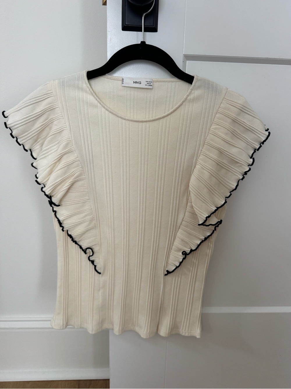 MANGO Cream Ribbed Tank with Black-Trim Ruffle Sleeves